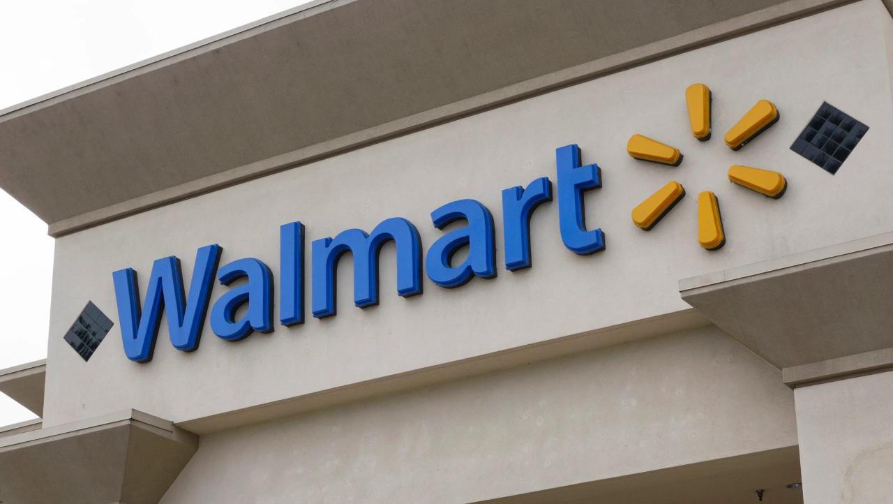 Walmart Introduces AI Assistant 'Sparky' to Revolutionize