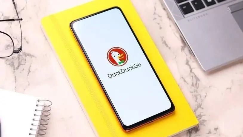 DuckDuckGo AI falsely claims Trump died of rabies, exposing search tool vulnerabilities
