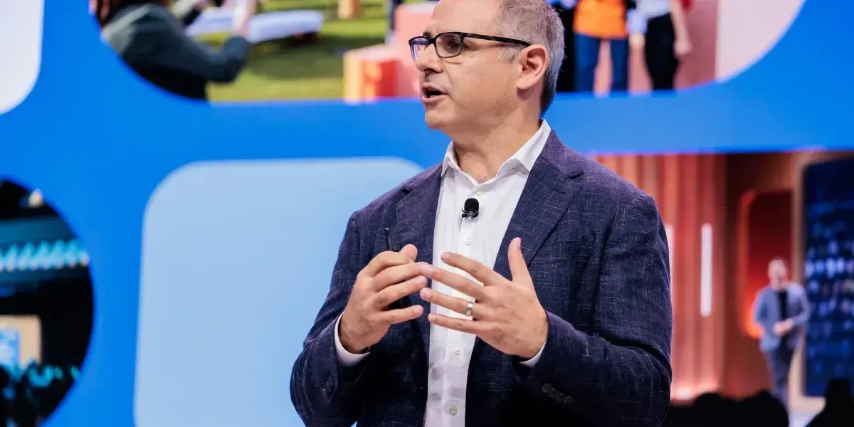 AI Arms Race: Job Applications Surge 30% as Hiring Process Breaks Down Under AI-Generated Resumes