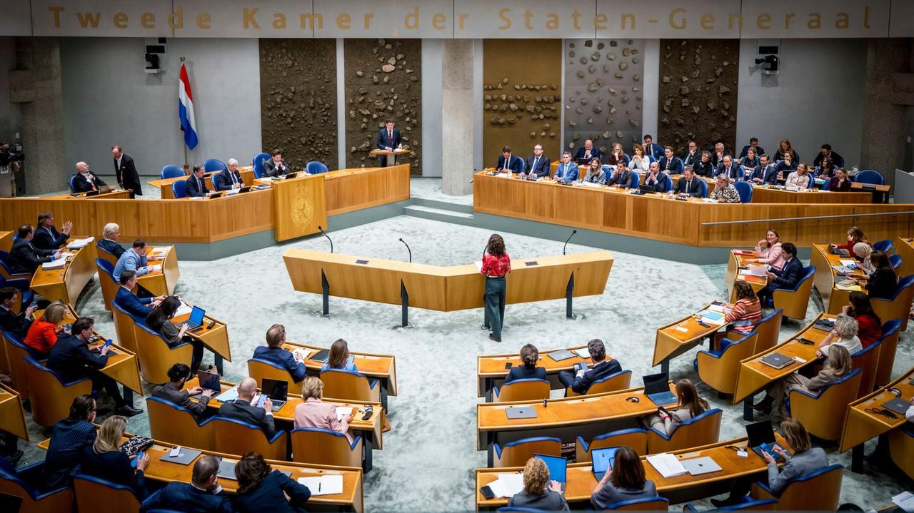 Dutch Government to Cut 25,000 Jobs by 2035 in AI-Driven Efficiency Push