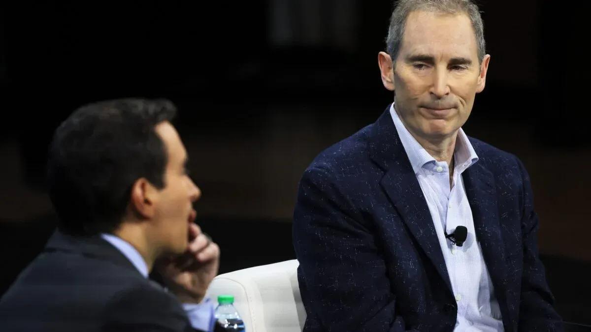Amazon's $220 Billion AI Bet Triggers 7% Stock Drop Despite 39% AWS Growth