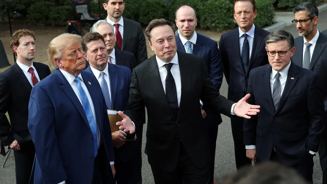 Democrats Demand Trump Preserve Grok AI Chats After Reports of Policy Influence